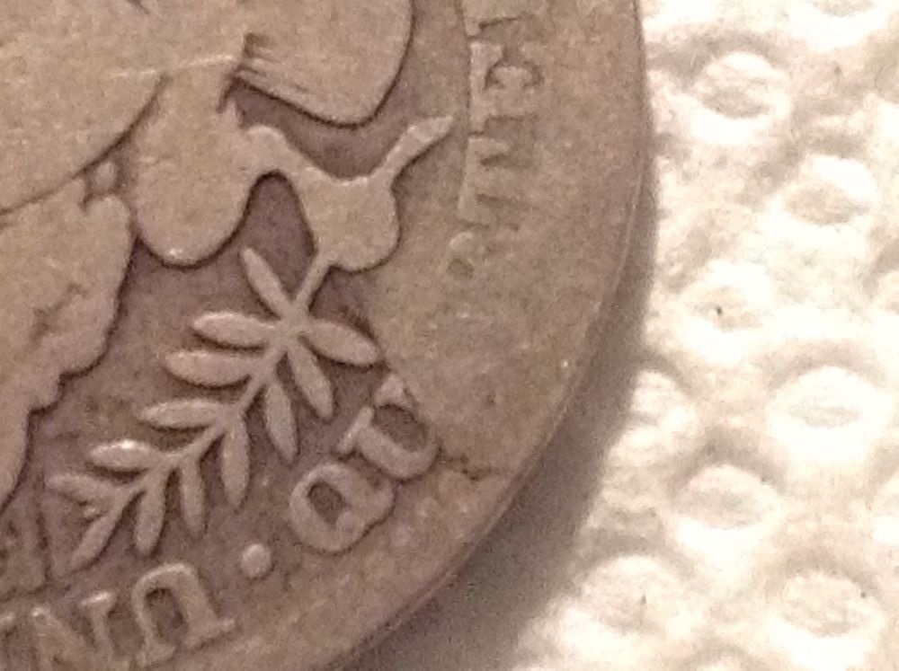 1904-O-Quarter-On-Cracked-Planchet